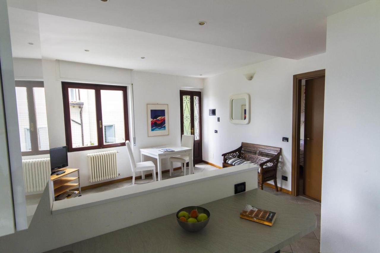 Apartment The Palm With Garden Сала-Комачина Екстер'єр фото